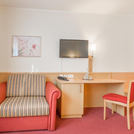 Bsw Hotel Hubertus-Park Шенау-ам-Кенігсзе Екстер'єр фото