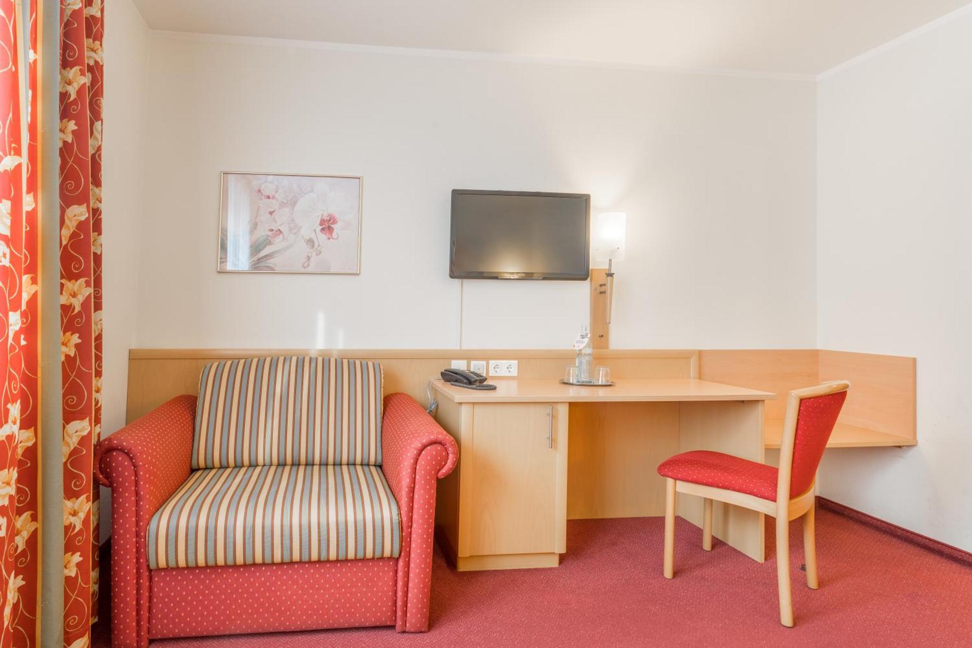 Bsw Hotel Hubertus-Park Шенау-ам-Кенігсзе Екстер'єр фото